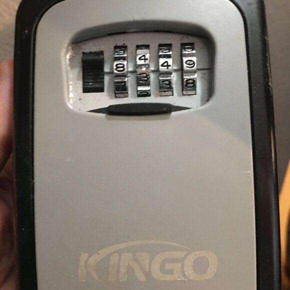 Metal Hide A Key Lock Box - Strong And Awesome Drawer 4 - Picture 5 of 6